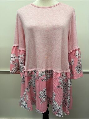 Crepas Pink Floral Tiered Bell-Sleeve Tunic